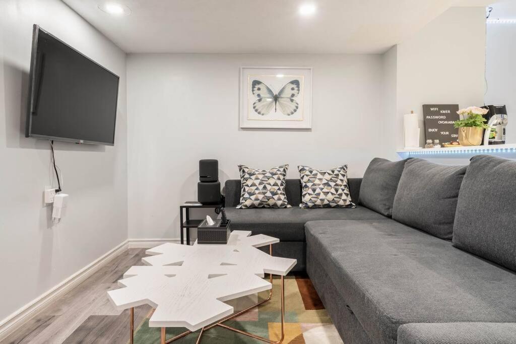 ハミルトンCozy Nest Basement Unitアパートメント エクステリア 写真