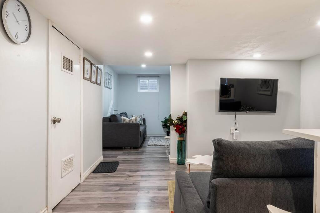 ハミルトンCozy Nest Basement Unitアパートメント エクステリア 写真