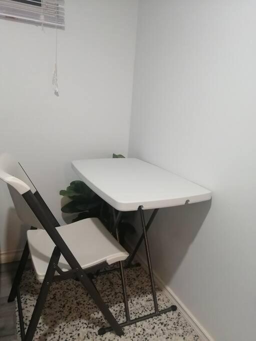 ハミルトンCozy Nest Basement Unitアパートメント エクステリア 写真